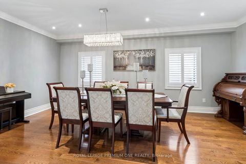 Photo 13 at 26 Sequoia Road, Sonoma Heights, Vaughan