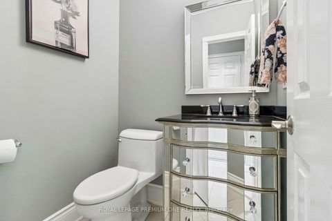 Photo 15 at 26 Sequoia Road, Sonoma Heights, Vaughan