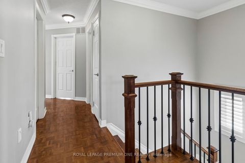 Photo 17 at 26 Sequoia Road, Sonoma Heights, Vaughan