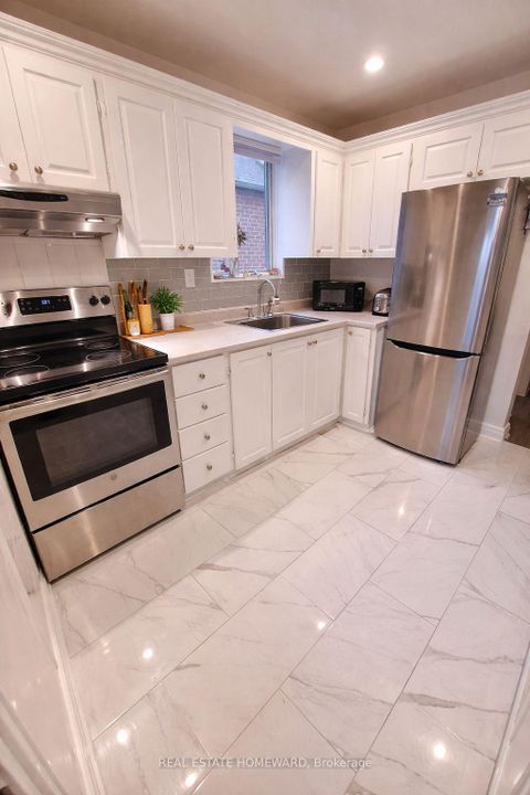 Photo 4 at 408 O'connor Drive, East York, Toronto