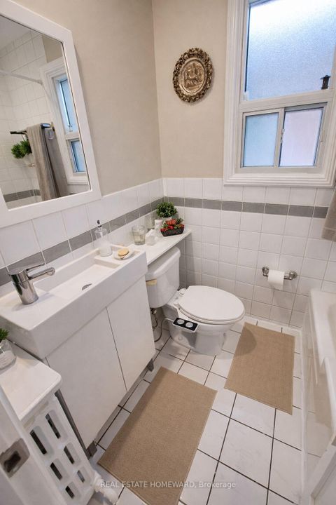 Photo 5 at 408 O'connor Drive, East York, Toronto