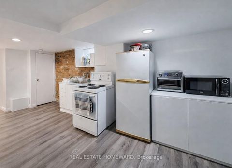 Photo 11 at 408 O'connor Drive, East York, Toronto