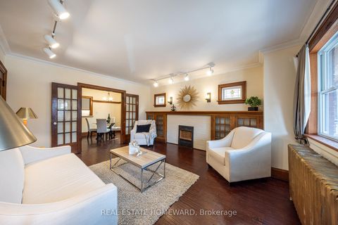 Photo 4 at main - 52 Wineva Avenue, The Beaches, Toronto