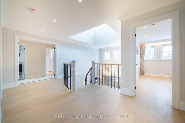 Photo 24 at 18 Mountbatten Road, Humber Heights, Toronto