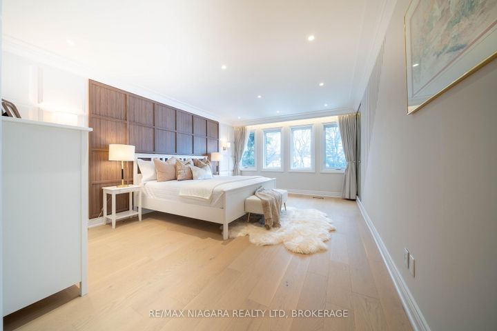 Photo 32 at 18 Mountbatten Road, Humber Heights, Toronto