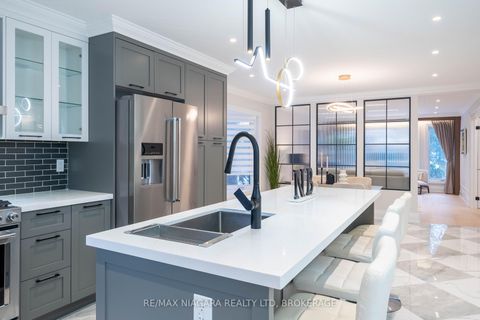 Photo 12 at 18 Mountbatten Road, Humber Heights, Toronto