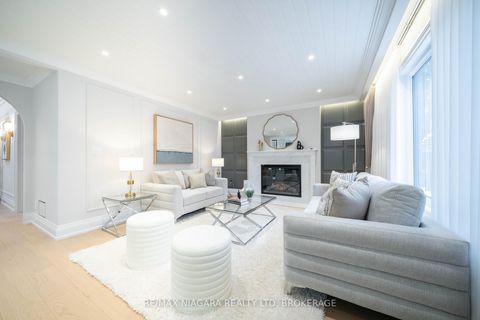 Photo 18 at 18 Mountbatten Road, Humber Heights, Toronto