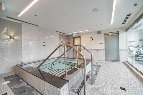 Photo 8 at 229 - 99 Eagle Rock Way, Rural Vaughan, Vaughan