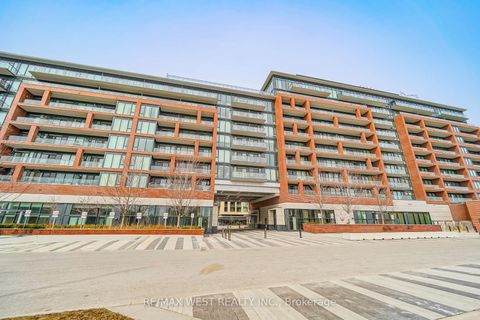 Photo 12 at 229 - 99 Eagle Rock Way, Rural Vaughan, Vaughan