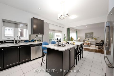 Photo 21 at 102 Serano Crescent, Jefferson, Richmond Hill