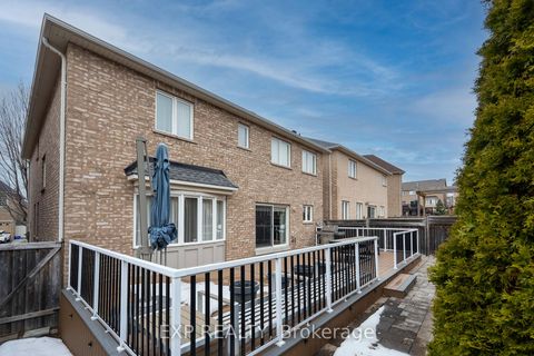 Photo 45 at 102 Serano Crescent, Jefferson, Richmond Hill