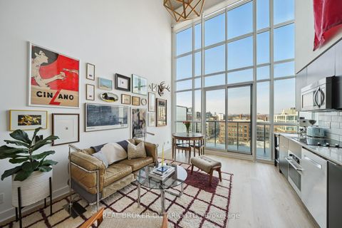 Photo 2 at 714 - 5 Hanna Avenue, Niagara, Toronto