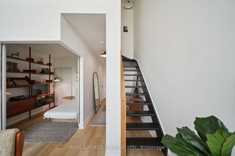 Photo 8 at 714 - 5 Hanna Avenue, Niagara, Toronto