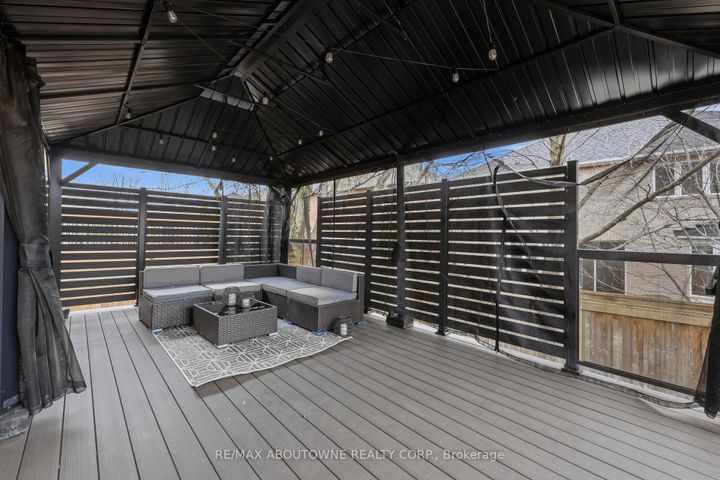 Photo 46 at 2225 Glazebrook Circle, WM Westmount, Oakville