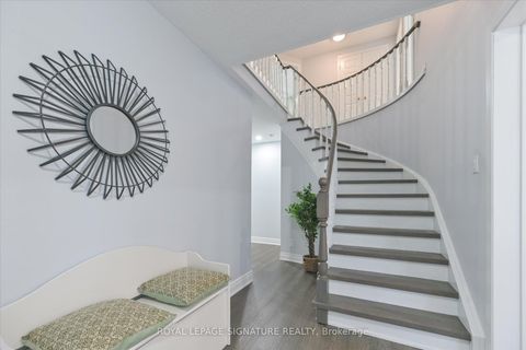 Photo 3 at 50 Eleanor Circle, South Richvale, Richmond Hill