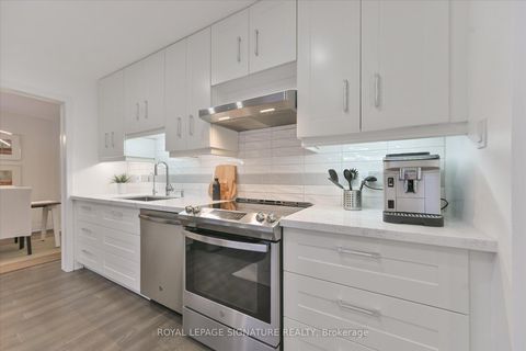 Photo 14 at 50 Eleanor Circle, South Richvale, Richmond Hill