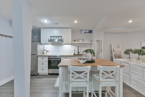 Photo 26 at 50 Eleanor Circle, South Richvale, Richmond Hill