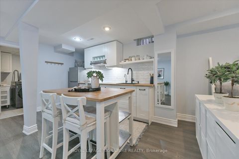 Photo 31 at 50 Eleanor Circle, South Richvale, Richmond Hill