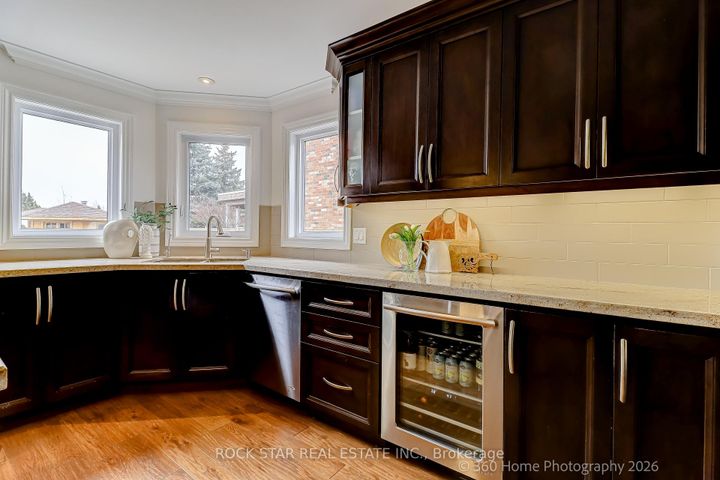 Photo 18 at 2444 Towne Boulevard, RO River Oaks, Oakville