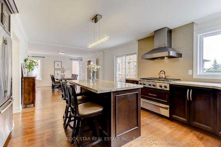 Photo 19 at 2444 Towne Boulevard, RO River Oaks, Oakville