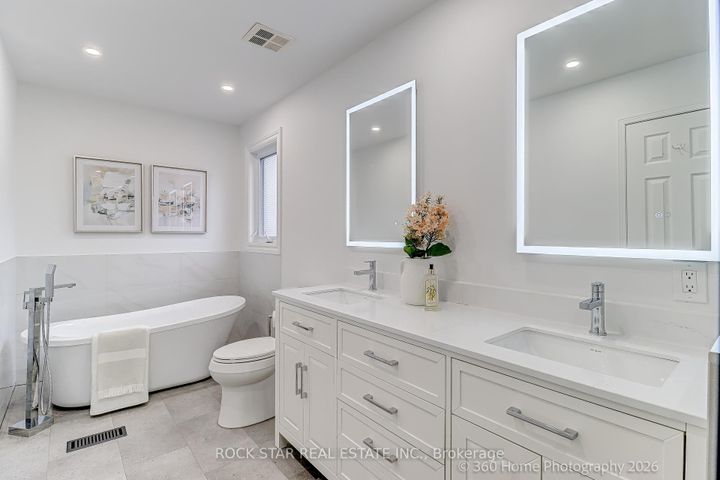 Photo 31 at 2444 Towne Boulevard, RO River Oaks, Oakville