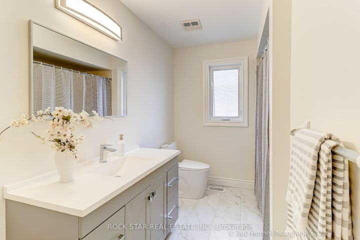 Photo 37 at 2444 Towne Boulevard, RO River Oaks, Oakville