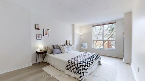 Photo 8 at 306 - 9 Chalmers Road, Doncrest, Richmond Hill