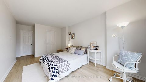 Photo 9 at 306 - 9 Chalmers Road, Doncrest, Richmond Hill