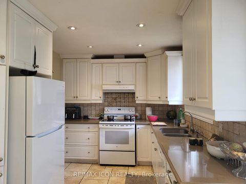 Photo 6 at 351 Trudelle Street, Eglinton East, Toronto