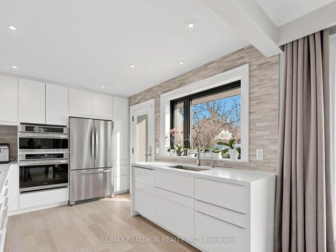 Photo 10 at 49 Castlegrove Boulevard, Donalda, Toronto