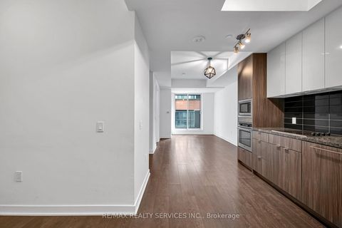 Photo 1 at 915 - 115 Blue Jays Way, Waterfront Communities C1, Toronto