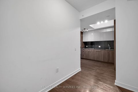 Photo 9 at 915 - 115 Blue Jays Way, Waterfront Communities C1, Toronto