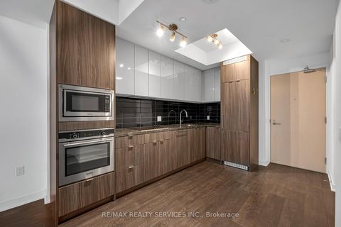 Photo 12 at 915 - 115 Blue Jays Way, Waterfront Communities C1, Toronto