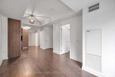 Photo 15 at 915 - 115 Blue Jays Way, Waterfront Communities C1, Toronto