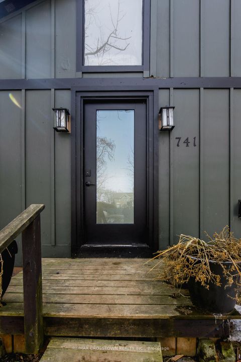 Photo 3 at 741 Cedarvale Drive, Lefroy, Innisfil