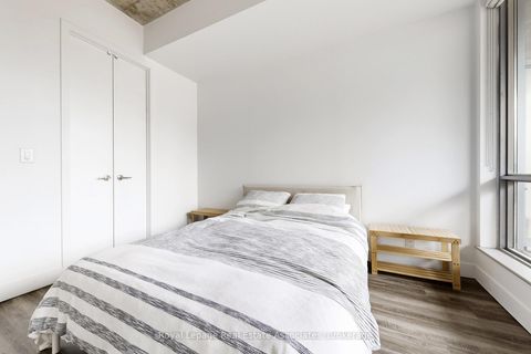 Photo 20 at 814 - 399 Adelaide Street W, Waterfront Communities C1, Toronto