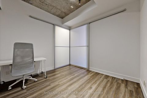 Photo 26 at 814 - 399 Adelaide Street W, Waterfront Communities C1, Toronto