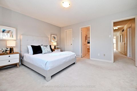 Photo 25 at 34 Pandora Court, Devonsleigh, Richmond Hill