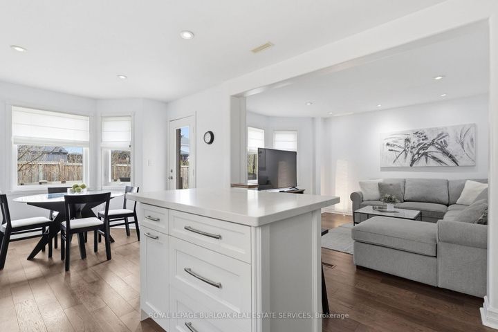 Photo 4 at 2223 Headon Road, Headon, Burlington