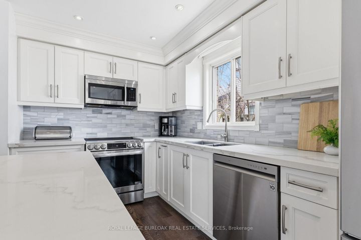 Photo 7 at 2223 Headon Road, Headon, Burlington