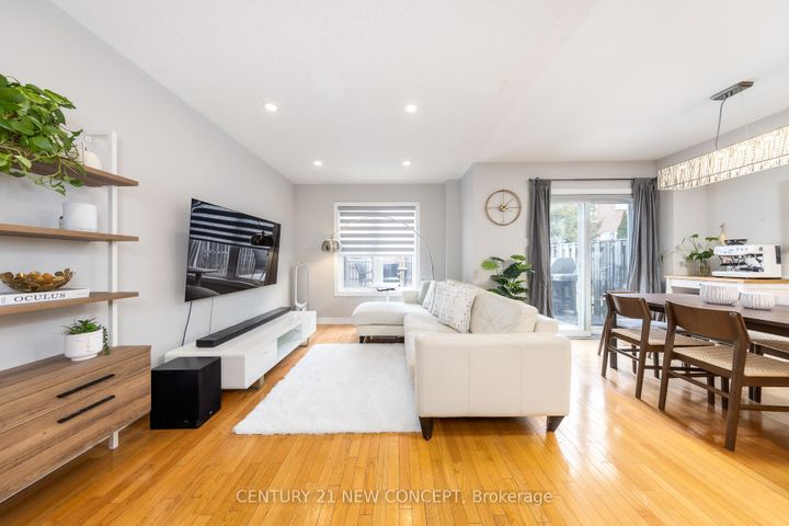 Photo 11 at 46 Maple Sugar Lane, Patterson, Vaughan