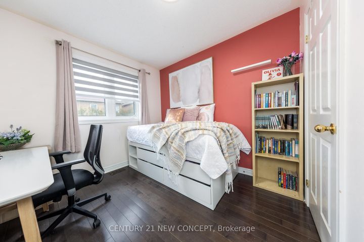 Photo 24 at 46 Maple Sugar Lane, Patterson, Vaughan