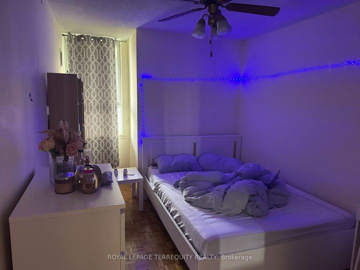 Photo 8 at 605 - 40 Panorama Court, Jamestown, Toronto