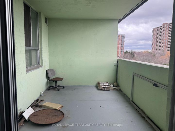 Photo 12 at 605 - 40 Panorama Court, Jamestown, Toronto