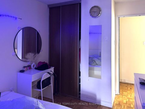 Photo 9 at 605 - 40 Panorama Court, Jamestown, Toronto