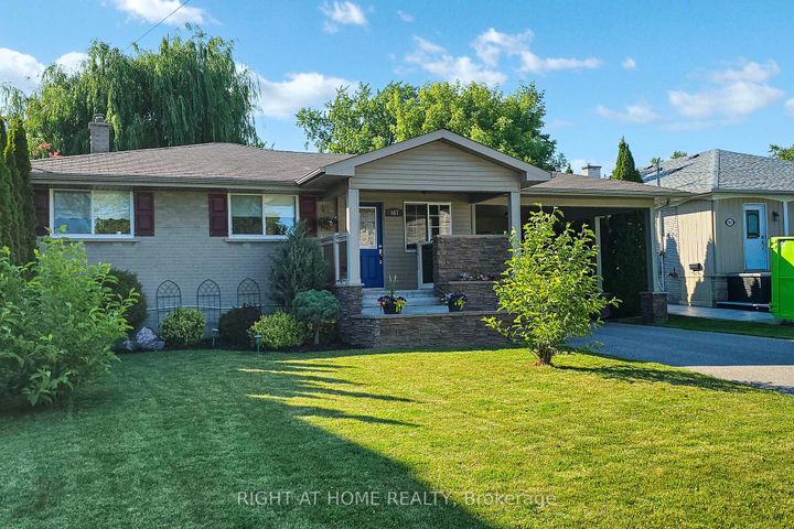 Photo 1 at 907 Fourth Street, Lakeview, Mississauga