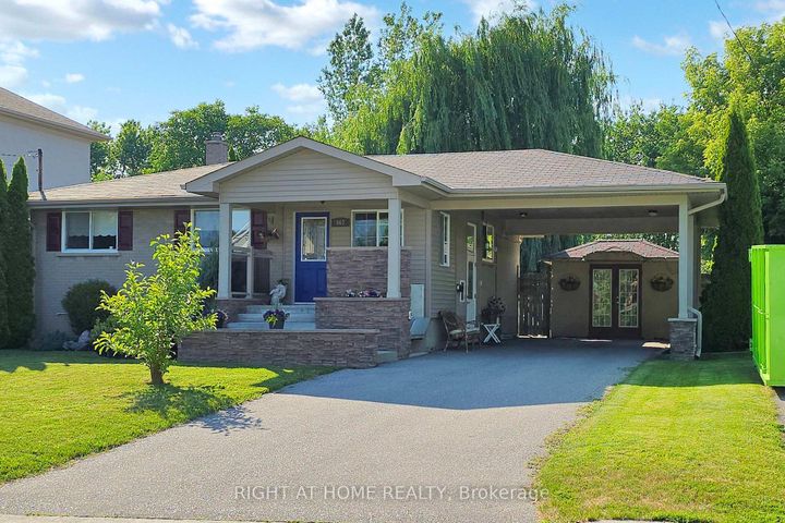 Photo 2 at 907 Fourth Street, Lakeview, Mississauga