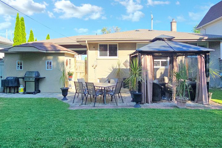 Photo 35 at 907 Fourth Street, Lakeview, Mississauga