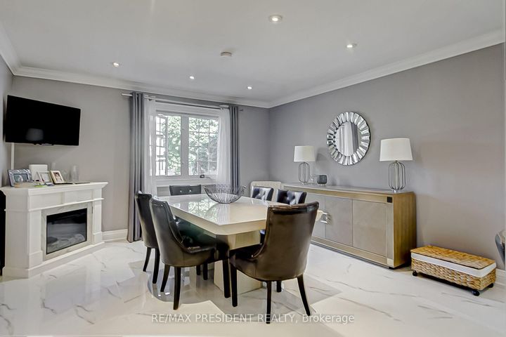 Photo 6 at 47 Harlow Crescent, Beaumonde Heights, Toronto
