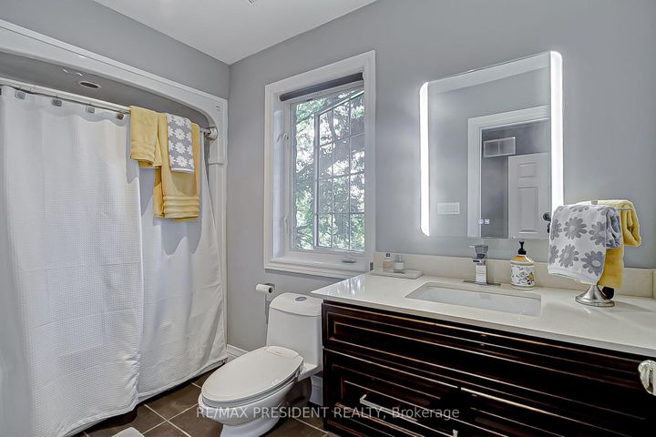 Photo 16 at 47 Harlow Crescent, Beaumonde Heights, Toronto